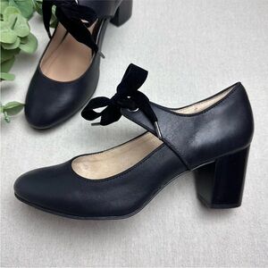 Hush Puppies Mary Jane Pumps Velvet Tie Closure Black Leather Heels Size 8.5